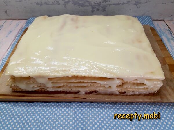 приготовление торта Наполеона из готовых коржей с заварным кремом - фото шаг 4