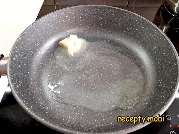 масло на сковороде - фото шаг 6
