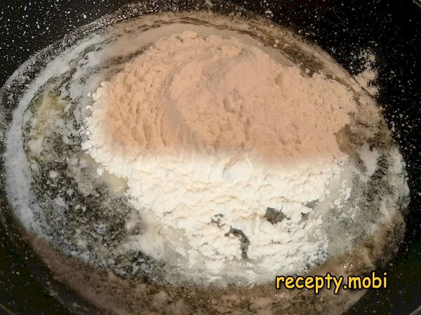 приготовление соуса бешамель - фото шаг 6