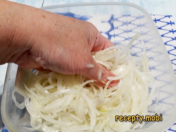 приготовления маринованного лука для шашлыка - фото шаг 7