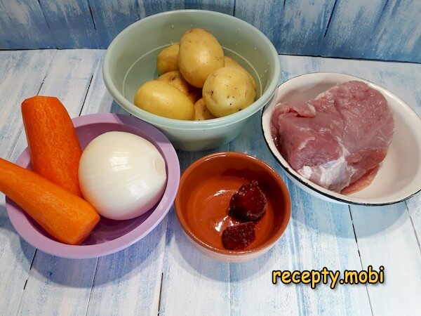 ингредиенты для приготовление штруделей с мясом и картошкой - фото шаг 1