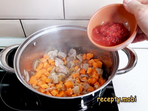приготовление супа-гуляша по-венгерски - фото шаг 11