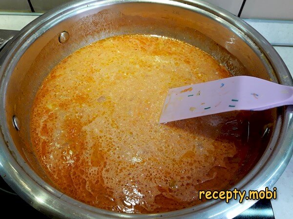 приготовление ежиков в томатном соусе - фото шаг 12