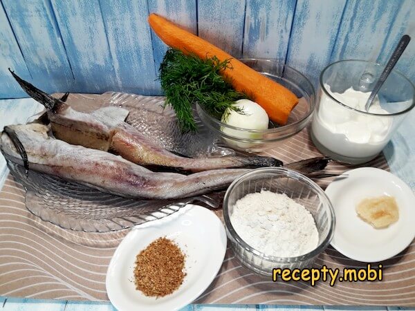 ингредиенты для приготовления минтая в сметанном соусе - фото шаг 1