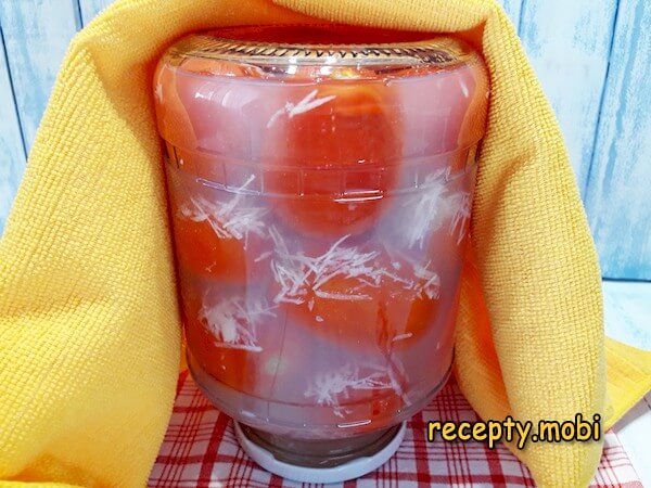 приготовление помидоров в снегу с чесноком на зиму - фото шаг 13