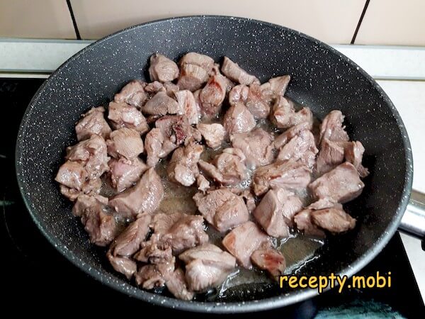 жареное мясо на сковороде - фото шаг 14