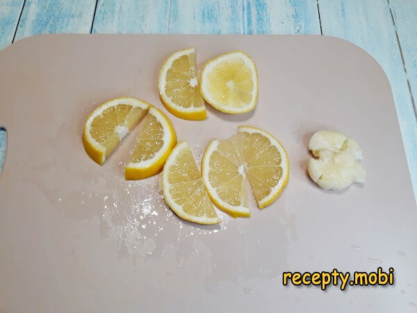 нарезанный лимон - фото шаг 4