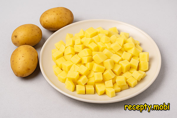 нарезанный картофель