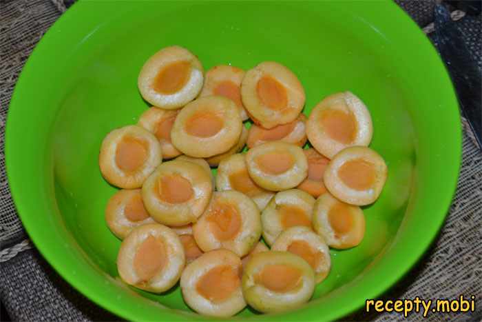 абрикосы без косточки