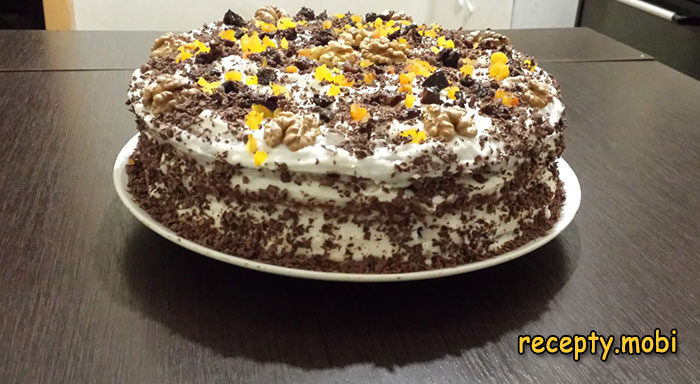 Бисквитный торт со сметанным кремом и сухофруктами «Dried fruits»