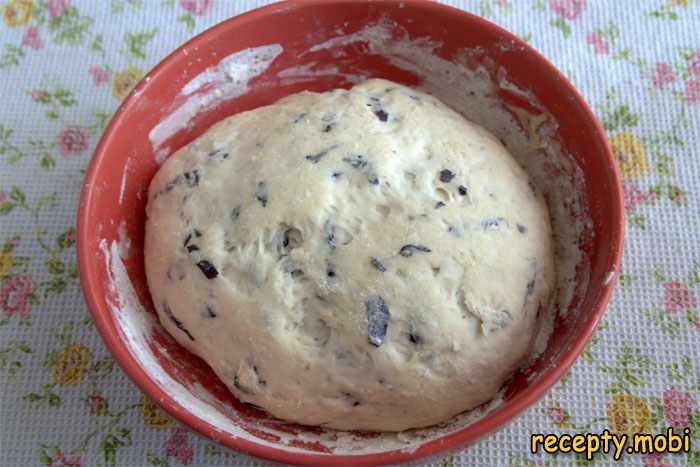 dough with basil