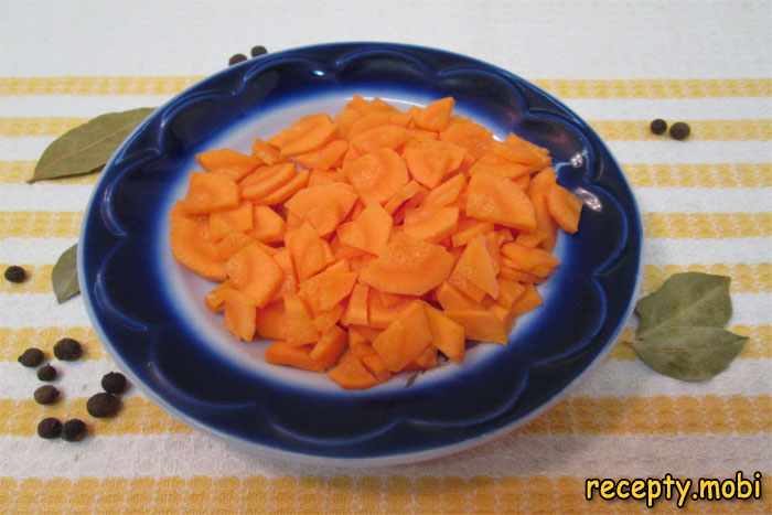 нарезанная морковь