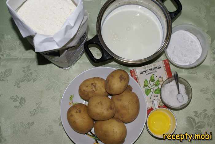 Ингредиенты для приготовления пирога с картошкой на кефирном тесте в духовке