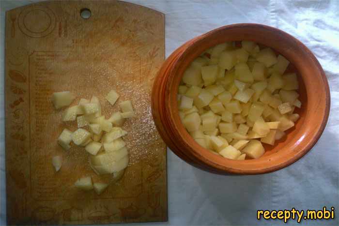 горшочек с картофелем