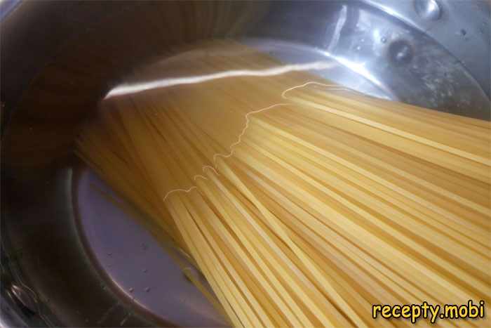 Приготовление спагетти - фото шаг 2.1