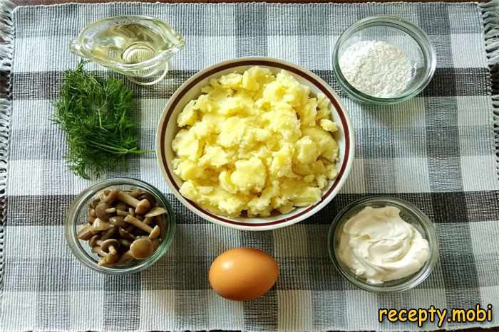 Ингредиенты для приготовления оладий из картофельного пюре на сковороде - фото шаг 5
