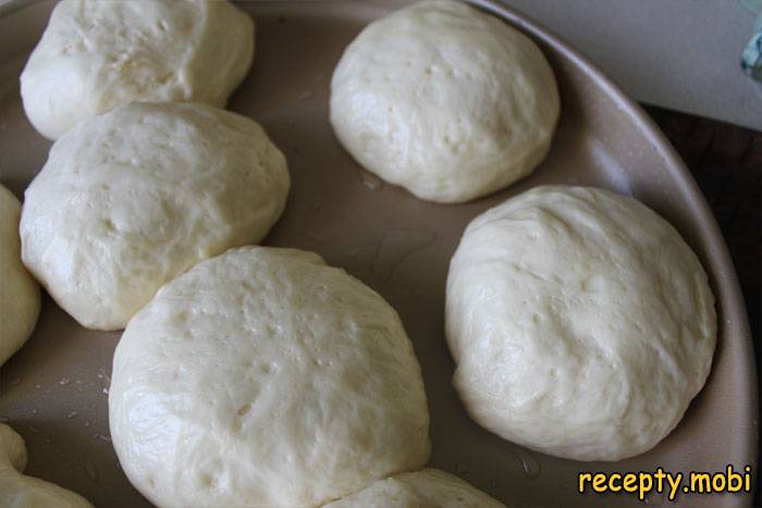 making burger buns