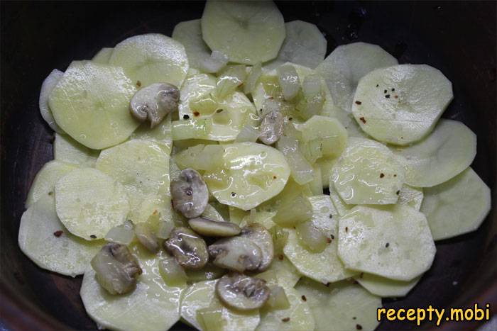 приготовление картофельного гратена с грибами - фото шаг 6
