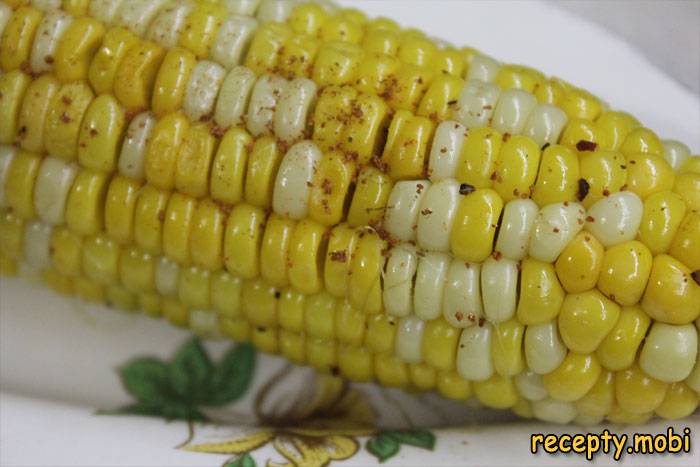Кукуруза с копченой паприкой в духовке