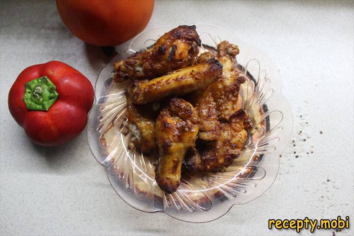 Куриные крылышки в томатно-медовой глазури в духовке