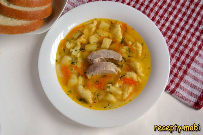 Суп со свиными ребрышками и пышными клецками