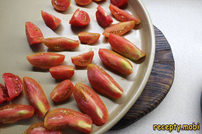 томаты нарезанные - фото шаг 1