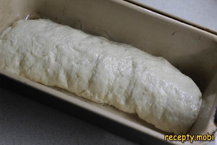 put the dough in a square baking dish - photo step 4