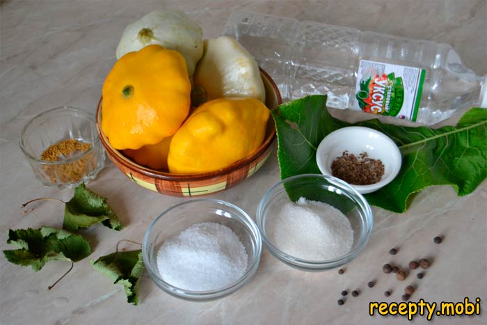ингредиенты для приготовления маринованных патиссонов
