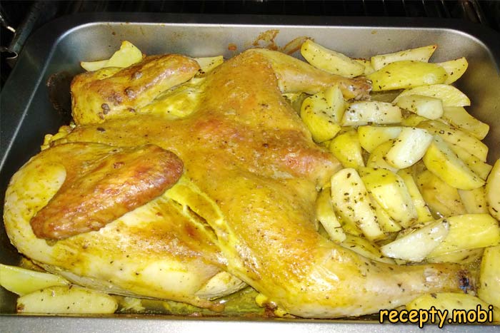 Курица с картошкой целиком в духовке