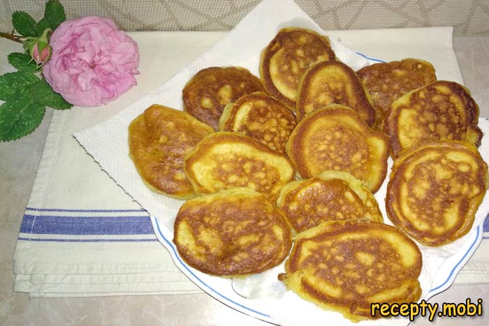 Fluffy pancakes on kefir with soda and eggs