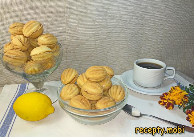 Cookies nuts with condensed milk