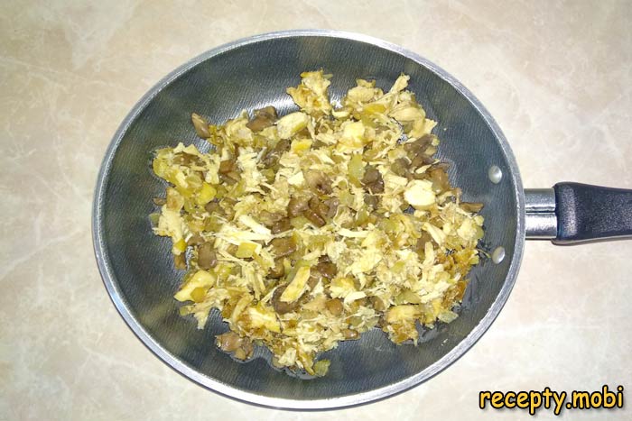 приготовление жульена из курицы и грибов - фото шаг 8