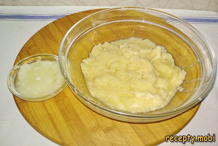 приготовление картофельных драников - фото шаг 2