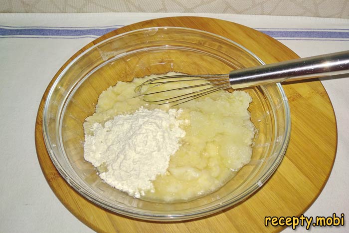 приготовление картофельных драников - фото шаг 3