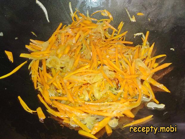 fried onions and carrots - photo step 8