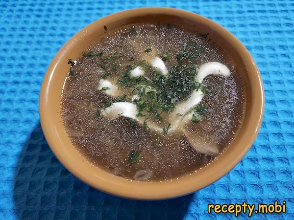 Суп из сушеных лесных грибов с картофелем и перловыми хлопьями