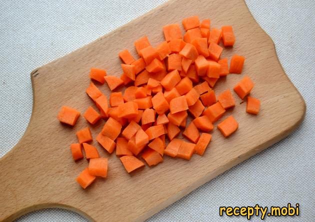 морковь кубиками - фото шаг 4