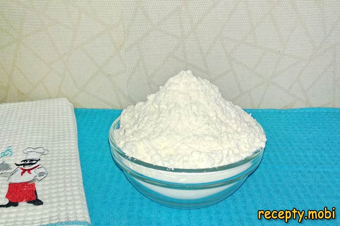 flour - photo step 2