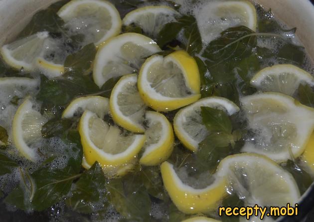 приготовления напитка из базилика и лимона - фото шаг 7