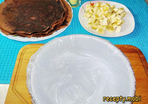 приготовление шоколадного блинного торта - фото шаг 17