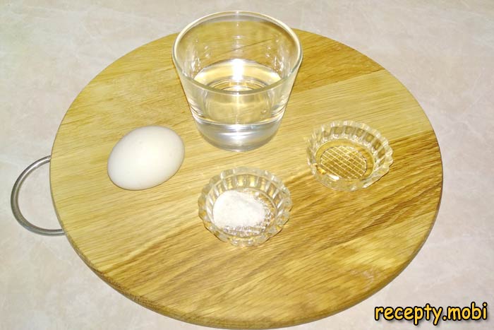 water, egg, salt and vinegar - photo step 2
