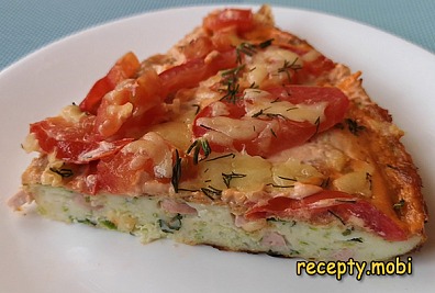 Zucchini pizza in a pan