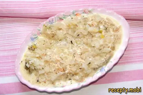 Pollock in Milk-Onion Sauce