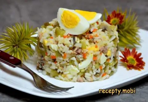 Салат с консервированным тунцом и яйцами – пошаговый рецепт в домашних условиях