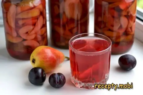 Pear and Plum Compote for Winter