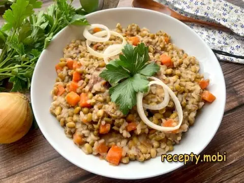 Mashkichiri – Uzbek pilaf with mung beans