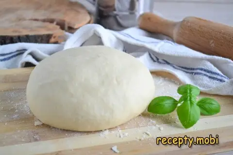 Yogurt-Based Pizza Dough Without Yeast