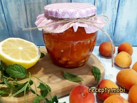 Apricot Jam with Kernels