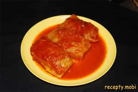 Cabbage Rolls with Meat and Rice