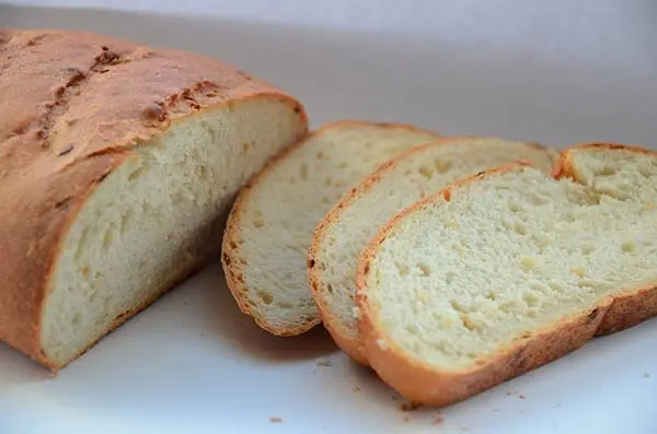 How to store bread